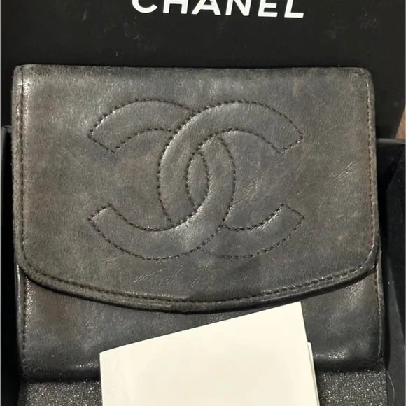 CHANEL Grey Lambskin Coin Cardholder Wallet - Picture 3 of 6
